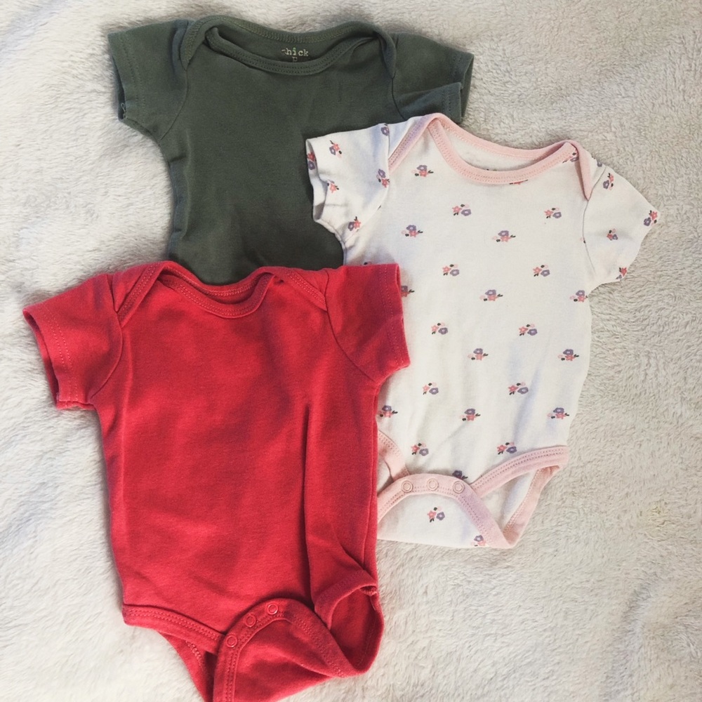 Chick Pea Baby Girl Onesie Set - 6-9 Months